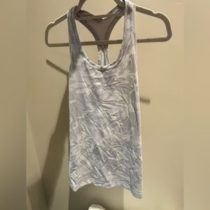 Lululemon tank size 8